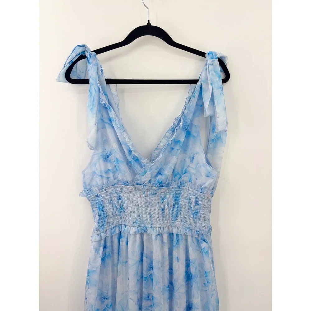 B26 Petal & Pup Fionna Floral Maxi Dress L Blue Flowy Summer Wedding Guest - Picture 8 of 12
